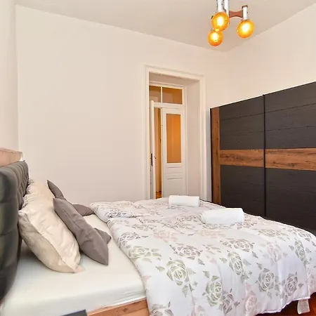 Ruzica 2254 Apartment *