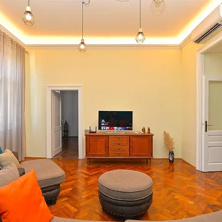 Ruzica 2254 Pula